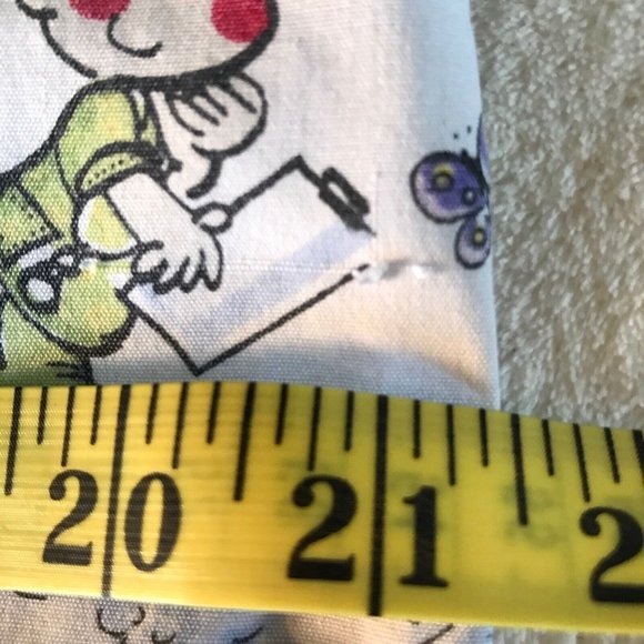 Dear God Kids Scrub Small White Raglan Sleeves 2 pockets V neck poly Cotton SNAG - Picture 5 of 8